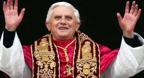 Истинската причина за оставката на папата