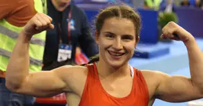 „Юнак“ с 4 от 9 националки на тепиха в Истанбул