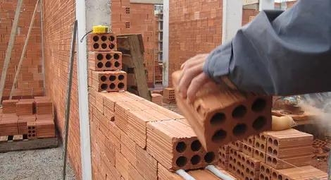 Най-много разрешителни за строеж на нови жилищни сгради са издадени в София и Пловдив Най-много разрешителни за строеж на нови жилищни сгради са издадени в София и Пловдив