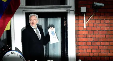 Шведската прокуратура прекратява разследването за изнасилване срещу Асанж