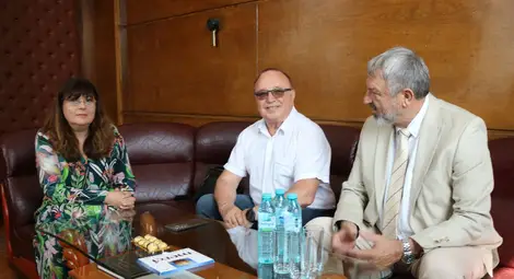 Ръст на случаите на домашно насилие в Русенско, от началото на годината досега са образувани 72 дела Ръст на случаите на домашно насилие в Русенско, от началото на годината досега са образувани 72 дела