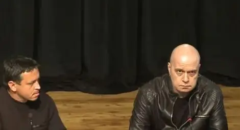 НА ЖИВО: Слави Трифонов и Васил Иванов срещу цензурата в bTV и Нова тв