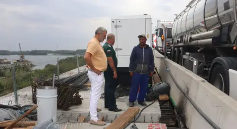 Над 80 нови стоманобетонни панела вече са монтирани на Дунав мост при Русе, до другата седмица всички панели в 200-метровия участък се предвижда да са подменени