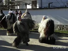 Кукери подгониха злото в Благоевград