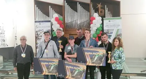 Младите професионалисти от &bdquo;Атанас Буров&ldquo; с изключително представяне на национални финали