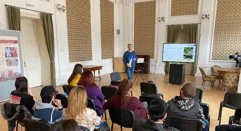 Проф. Николай Ненов представя в Сараево Средновековния град Червен