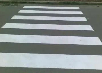 Три деца блъснати на пешеходни пътеки Три деца блъснати на пешеходни пътеки