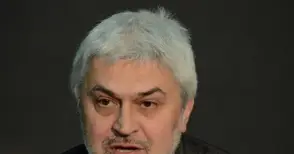 Орлин Дяков е новият стар шеф на театъра