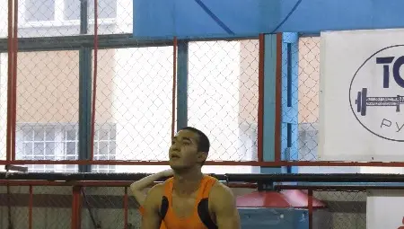 Младите тежкоатлети с куп първи места на купа &bdquo;Русе&ldquo; Звезди от близкото минало проследиха състезанието на младите щангисти