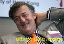 Британският комик Стивън Фрай е опитал да се самоубие