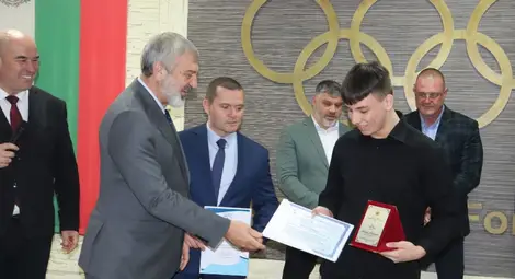 Наградиха десетте най-добри спортисти на Спортното училище в Русе