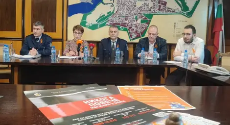 Адът у дома - 40-годишна русенка пребита, рязана и остригана от мъжа, с който живее Адът у дома - 40-годишна русенка пребита, рязана и остригана от мъжа, с който живее