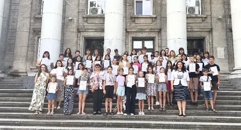 50 ученици и учители от Болградски и Одески район, Украйна се обучаваха в Русенския университет