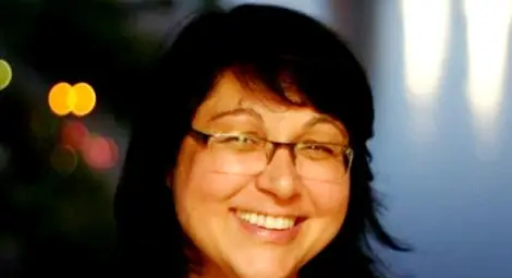 Съдбата на поетесата-странница Емили Дикинсън оживява на русенска сцена с българска премиера Съдбата на поетесата-странница Емили Дикинсън оживява на русенска сцена с българска премиера