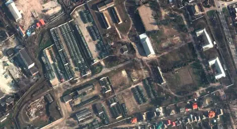 Русия продължава да трупа войски до границата с Украйна