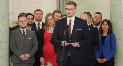 15 полски министри са под карантина