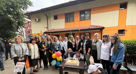 Центърът за настаняване от семеен тип за деца и младежи с увреждания &bdquo;Вяра&rdquo; в Русе навърши 10 години