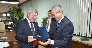 Проф. Белоев разчита на Бурджиев за „Студентски столове и общежития“