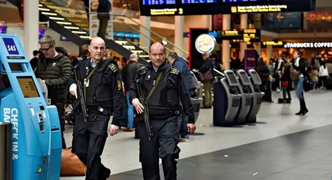 Очевидец на атентата на летището в Брюксел: Имаше тела без крака и ръце (Снимки+Видео)