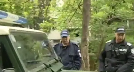 Скандалът се разраства! Хамалите изнасят TV7