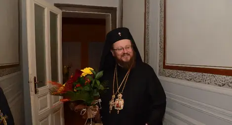 За рождения си ден митрополит Наум отвори неотваряна от 70 години врата