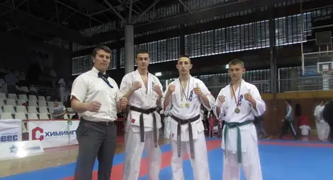 Каратистите на „Ипон“ с 6 медала от държавно Каратистите на „Ипон“ с 6 медала от държавно