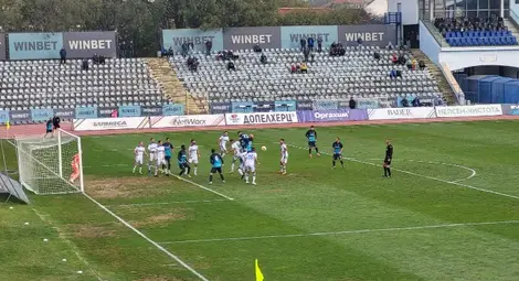 &bdquo;Дунав&ldquo; загуби мач, в който не отправи нито един точен удар в рамката на &bdquo;Спартак&ldquo;