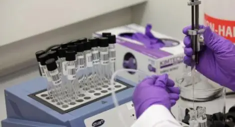 8-годишно момиченце смая учени с авангардна идея за лечението на рак