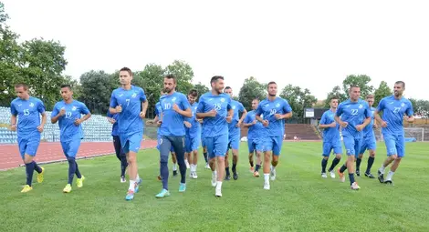 Веско Великов дава на първо време шанс на трима юноши