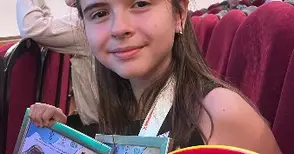 Елена от Русе е първата българка в най-популярния конкурс в Киргизстан. И единствената с две награди