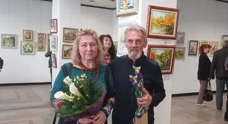 Ралица Кирилова и Цветан Симеонов канят ценителите на изкуството да споделят техните вълшебни светове. Снимка: „Утро“ Ралица Кирилова и Цветан Симеонов канят ценителите на изкуството да споделят техните вълшебни светове. Снимка: „Утро“