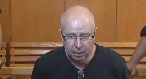 Шведът, ритнал камериерка в Слънчев бряг, остава в ареста