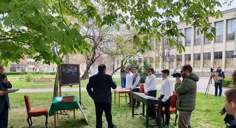 Русе чете Стоян Михайловски Русе чете Стоян Михайловски