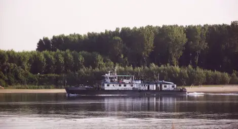 С техника за 10 милиона евро ще драгират българския участък на Дунав С техника за 10 милиона евро ще драгират българския участък на Дунав