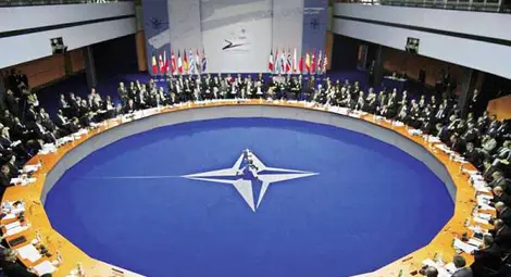 НАТО спира сътрудничеството с Москва НАТО спира сътрудничеството с Москва