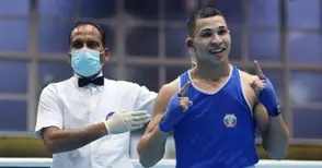 Радослав Росенов се забавлява с молдовец на ринга в Свиленград