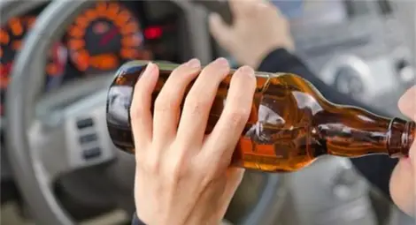 Алкохол плюс дрифт свалиха за година шофьор от волана