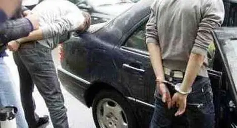 Рекетират непълнолетна с порно клип