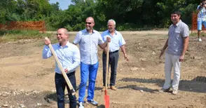 „Експрес сервиз“ направи първа копка на най-модерното депо за ремонт на локомотиви