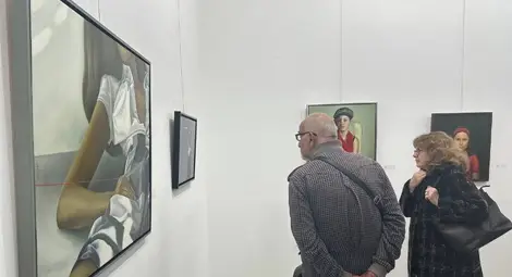 С изложбата "Завръщане" Веселин Господинов представи своята хиперреалистична представа за света и Русе С изложбата "Завръщане" Веселин Господинов представи своята хиперреалистична представа за света и Русе