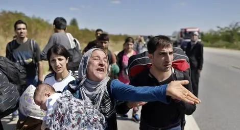 Бежанците от Одрин се насочват към Гърция /видео/