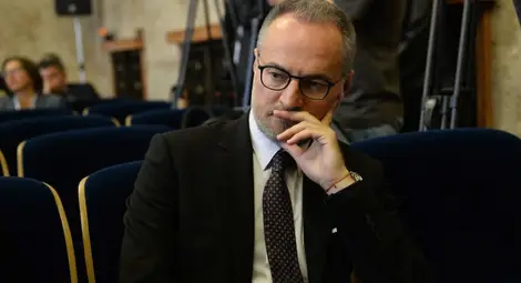 ВСС наказа Лозан Панов за клипа, като му отне управлението на Съдебната палата