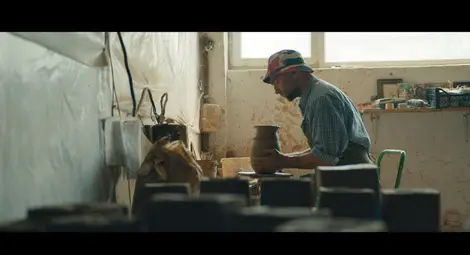 "Средна земя" - портрети на 10 вдъхновяващи българи под открито в Русе