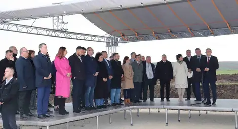 Историческо - започна изграждането на магистралата Русе-Велико Търново /галерия, обзор/ Историческо - започна изграждането на магистралата Русе-Велико Търново /галерия, обзор/