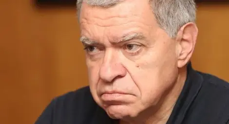 Мишо Константинов: Висящият 17-и евромандат е за БСП Мишо Константинов: Висящият 17-и евромандат е за БСП