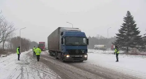 Затворена е автомагистрала "Хемус" от Варна за София