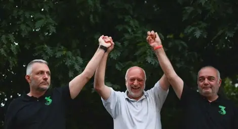 Триото спира вечерните протести, започва изграждане на комитети в цялата страна