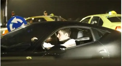 Богато синче към 7000 работници: Няма да вдигаме заплати, ще си купувам Бугати