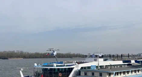 Първият круизен кораб за сезон 2025 акостира в Русе със 142 туристи на борда