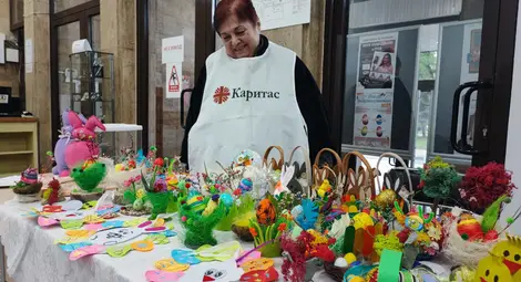 &bdquo;Каритас&ldquo; Русе с благотворителен базар във фойето на библиотека &bdquo;Любен Каравелов&ldquo;